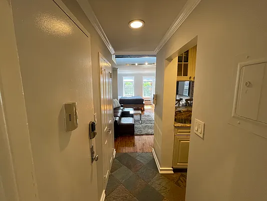 Rented by Maz Group NY | media 35