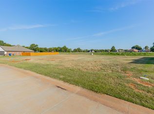 108 E Rogers Ct, Stillwater, OK 74075
