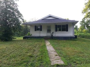 100 Bray Dr, Beattyville, KY 41311
