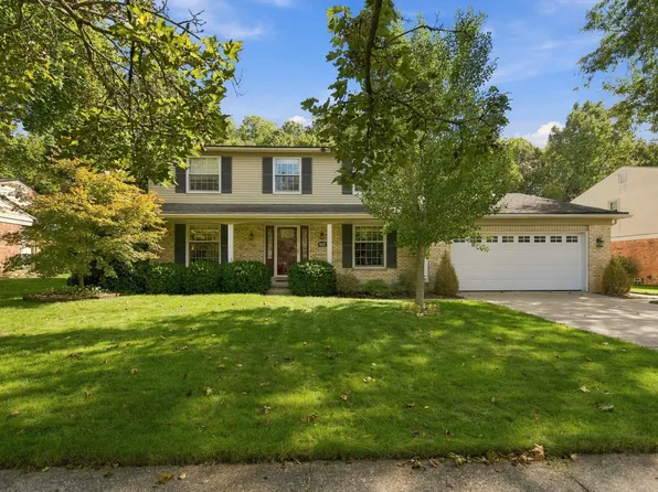 9022 Whittlesey Lake Dr, Plymouth, MI 48170