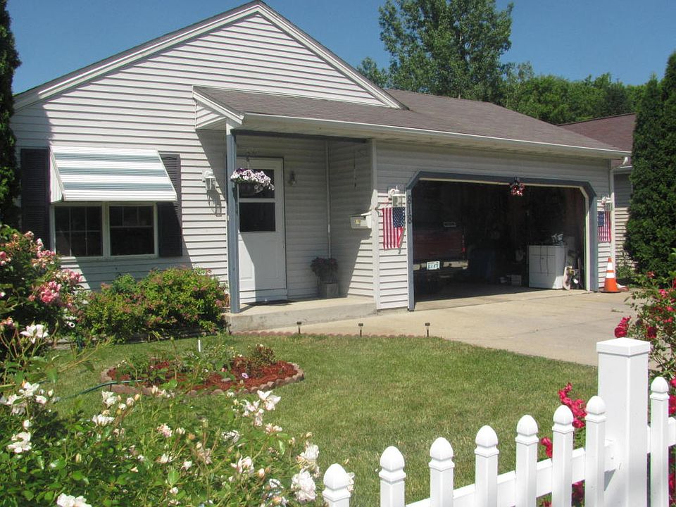1st image of 818 Eales Ave
