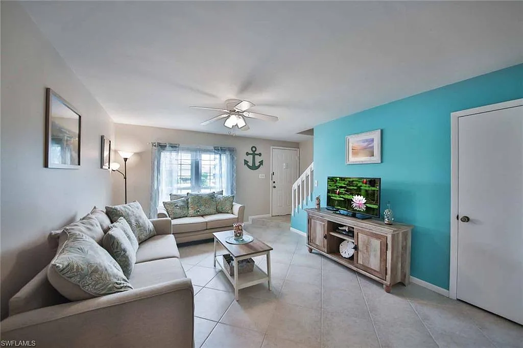 2 bed, 2.5 bath, 1046 sqft, $4,750 — Photo 2
