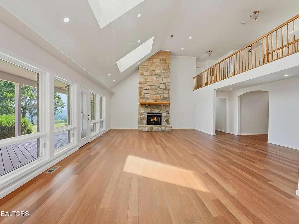 13th image of this home