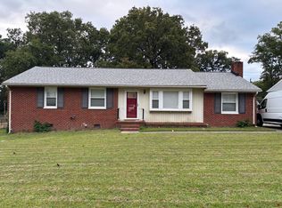 2110 Manlyn Rd, Henrico, VA 23229
