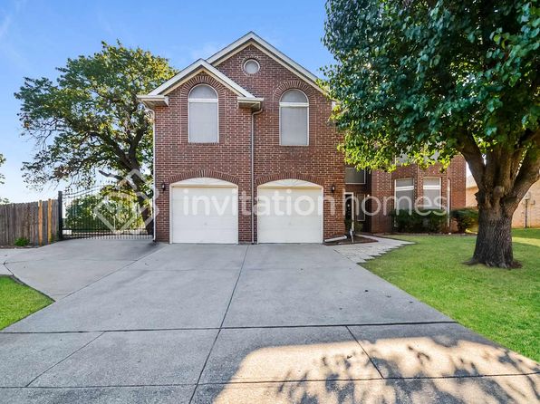 7840 Clover Leaf Dr