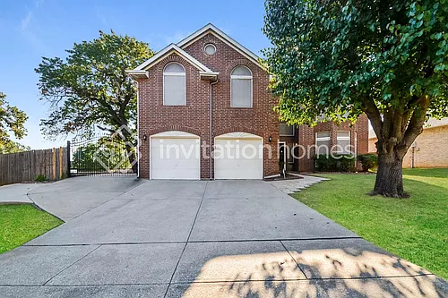 7840 Clover Leaf Dr Photo 1