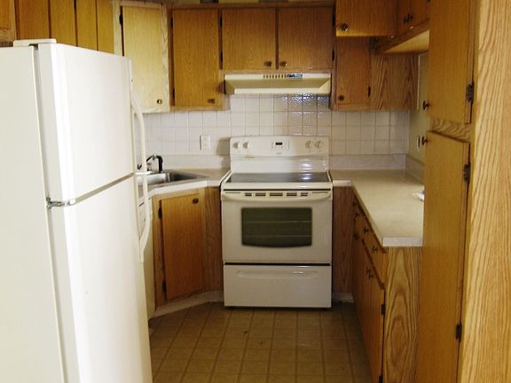 3rd image of 3732 Savoy Ln APT F2