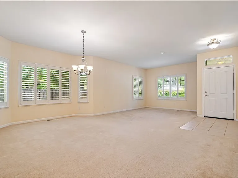 9759 Dawn Way — Photo 3