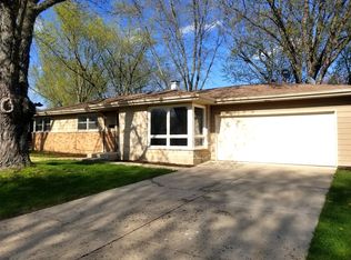871 Deborah Ave, Elgin, IL 60123