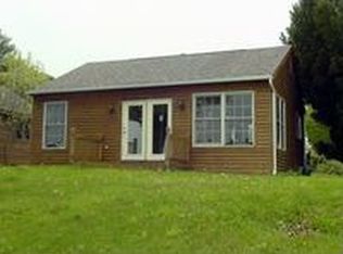 5867 Lakeshore Rd, Lexington, MI 48450