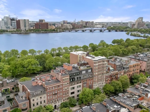 260 Beacon St APT 4, Boston, MA 02116