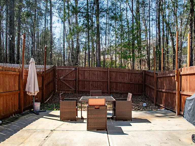 2514 Piering Dr — Photo 30