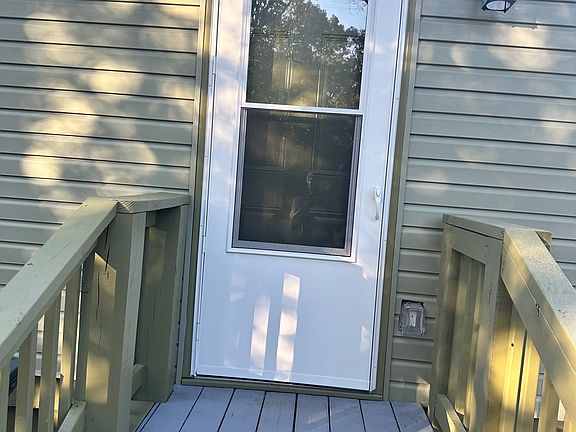 5th image of 132 Patten St #1