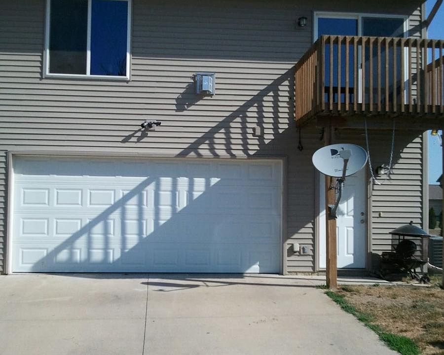 1st image of 155 E Jefferson St