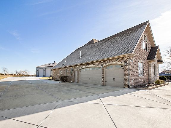 4th image of 24345 S Galvin Way