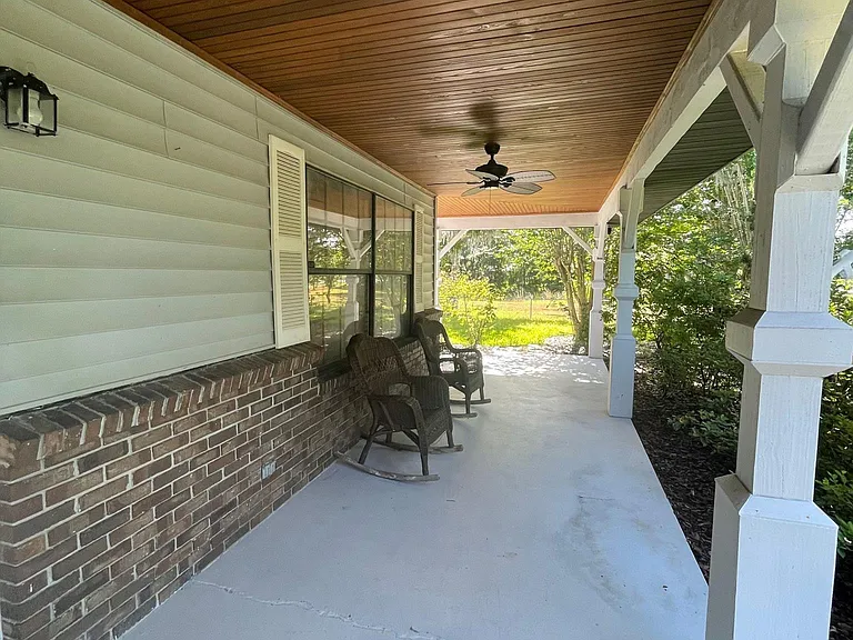 4471 Pine Tree Dr — Photo 3