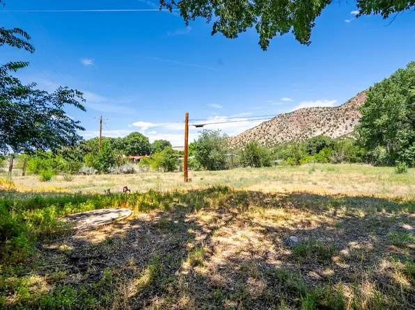 14 Santa Cruz Dam Rd, Chimayo, NM 87522