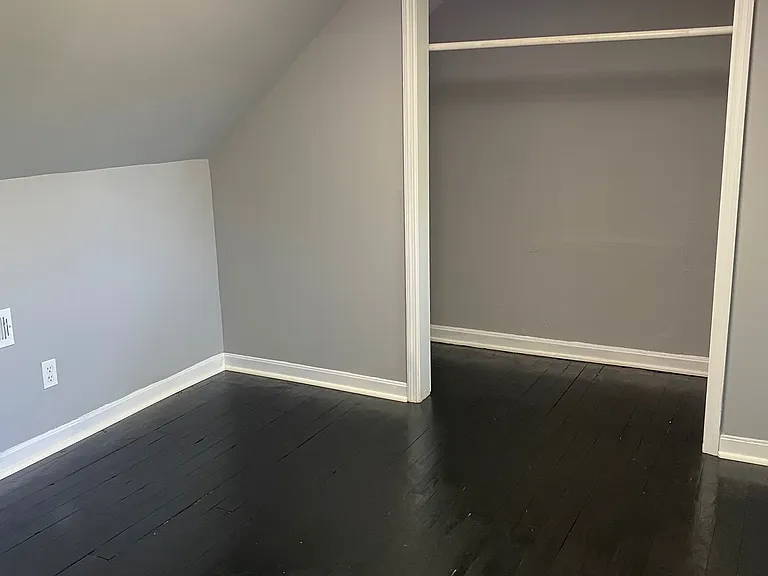 670 Davis Ln — Photo 22