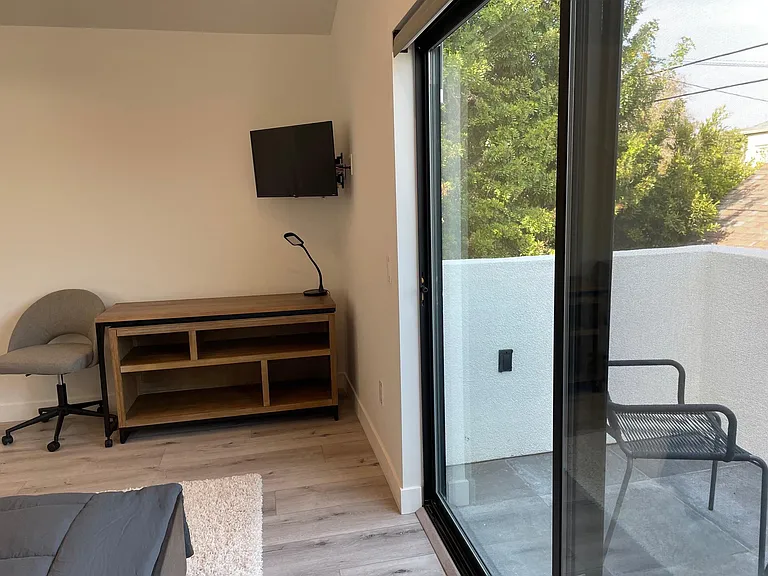 2108 S Pelham Ave — Photo 20