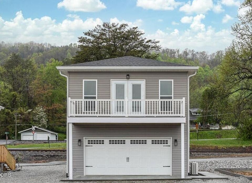 2nd image of 337 7th St Lot 1