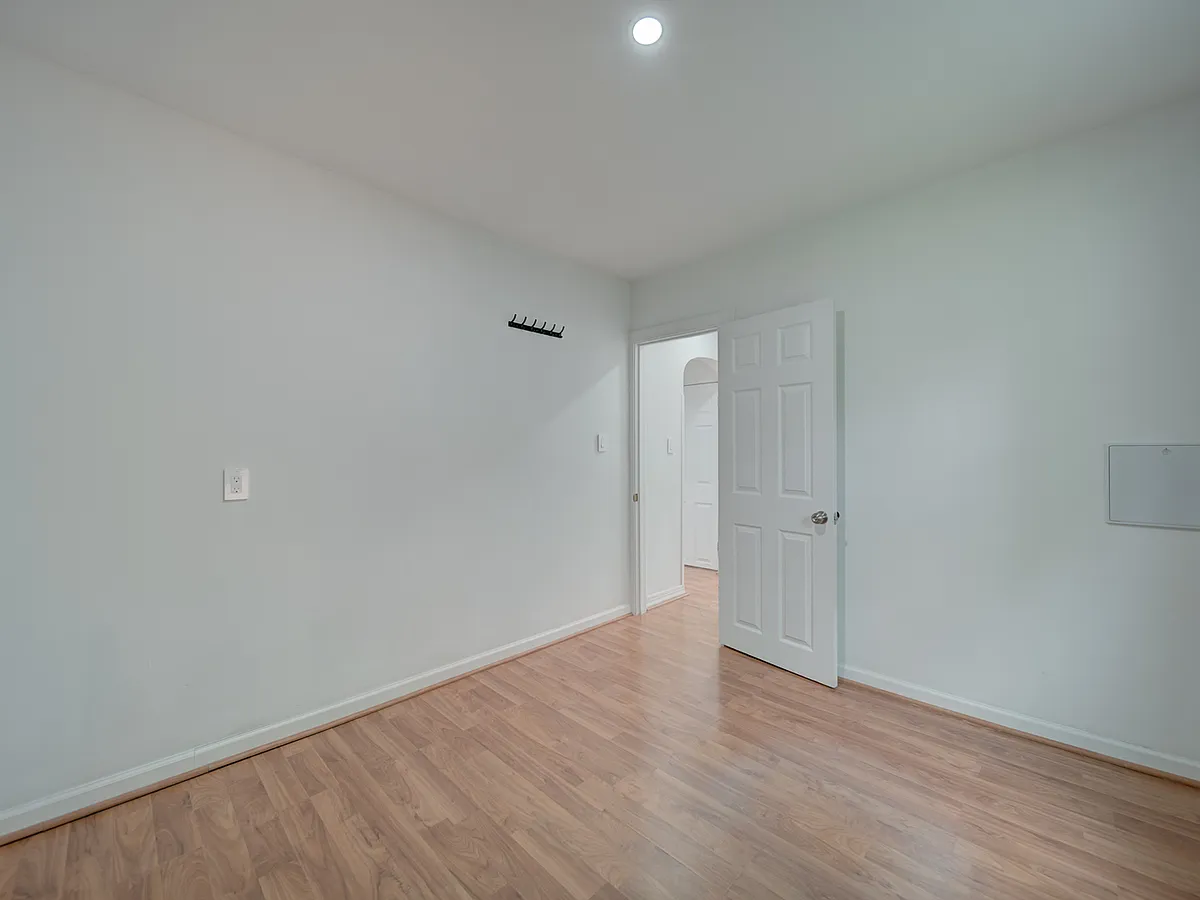 Building Photo - 6625 Harrison Ln