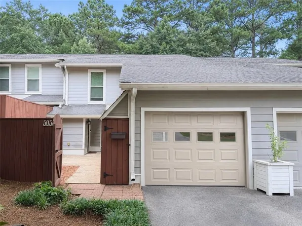 5058 Meadow Ln, Marietta, GA 30068