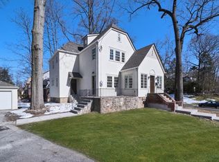 90 Rockland Pl, New Rochelle, NY 10801