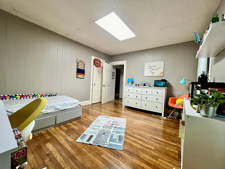 91 Winthrop Rd #1 — Photo 20