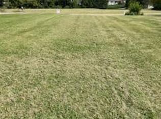 1401 E 5th St, Muscatine, IA 52761