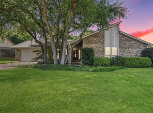 2617 Collard Rd, Arlington, TX 76017