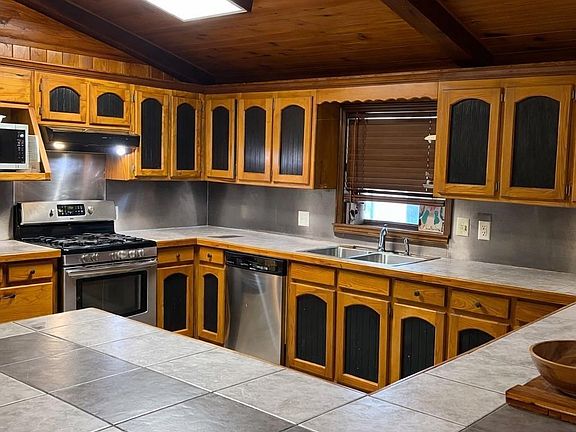 5th image of 142 Guice Rd