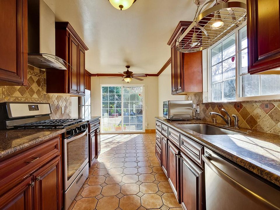 1st image of 3037 Van Sansul Ave APT 3