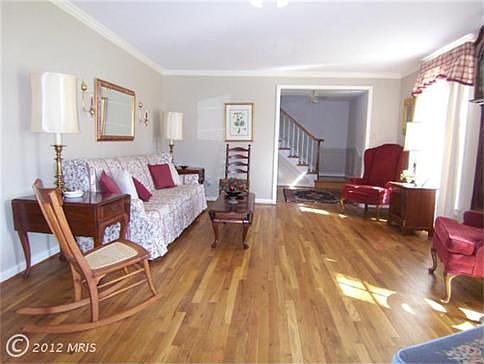 4th image of 1825 Greenplace Ter