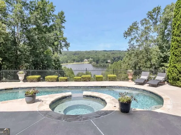 701 Lake Overlook Dr, Canton, GA 30114