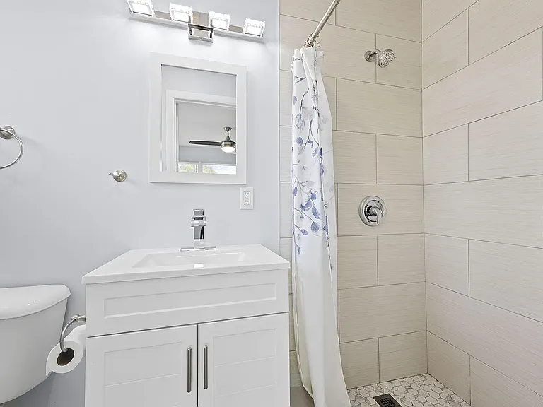 2500 NE 19th Ave #1 — Photo 19