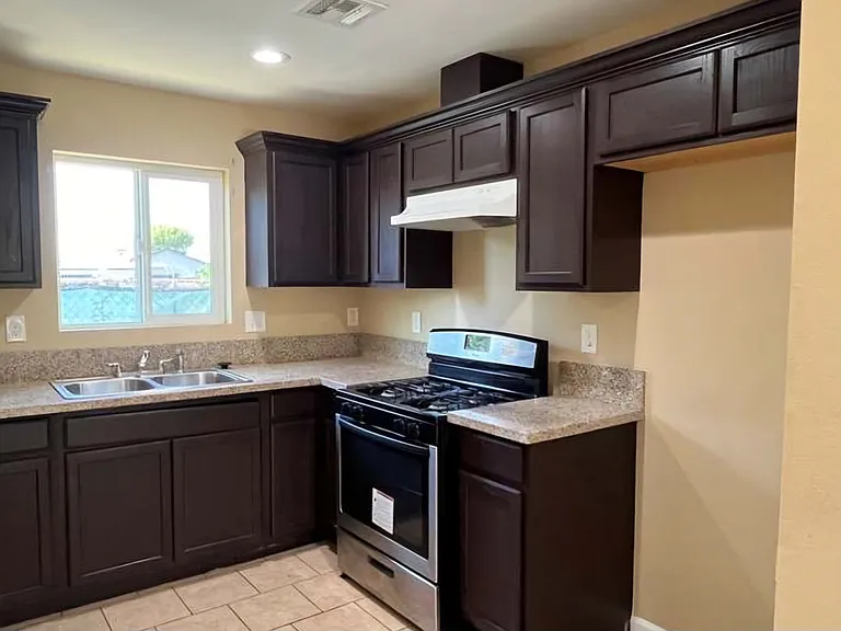 547 Cabrera Ave #B — Photo 2