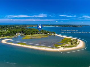 365 Island View Ln, Greenport, NY 11944