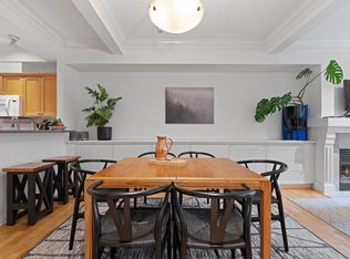 2688 Mountain Hwy #6, North Vancouver, BC V7J2N5