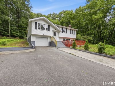 24 Crestview Drive, Uncasville, CT, 06382