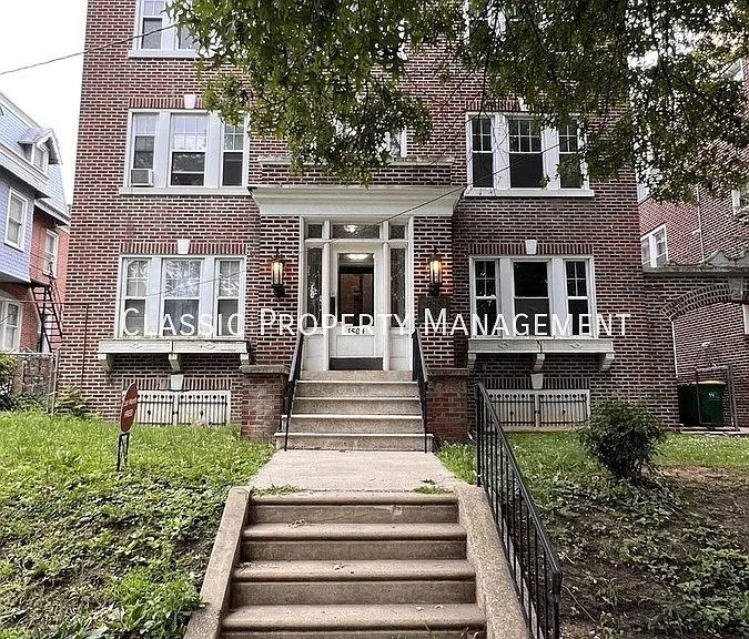 1504 Delaware Ave #2B — Photo 2