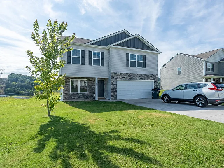 2915 Southbridge Rd — Photo 1
