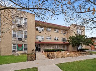 415 S Maple Ave APT 202, Oak Park, IL 60302