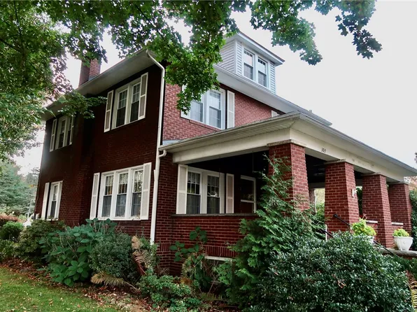 303 N Pitt St, Mercer, PA 16137
