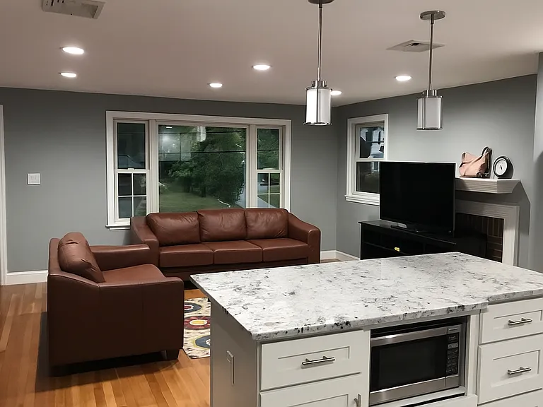 496 Waltham St — Photo 2