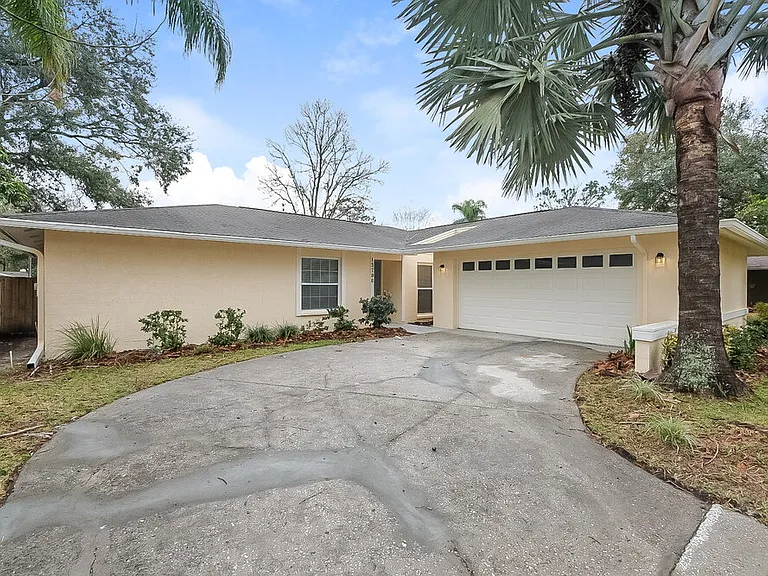 15709 Squirrel Tree Pl — Photo 1