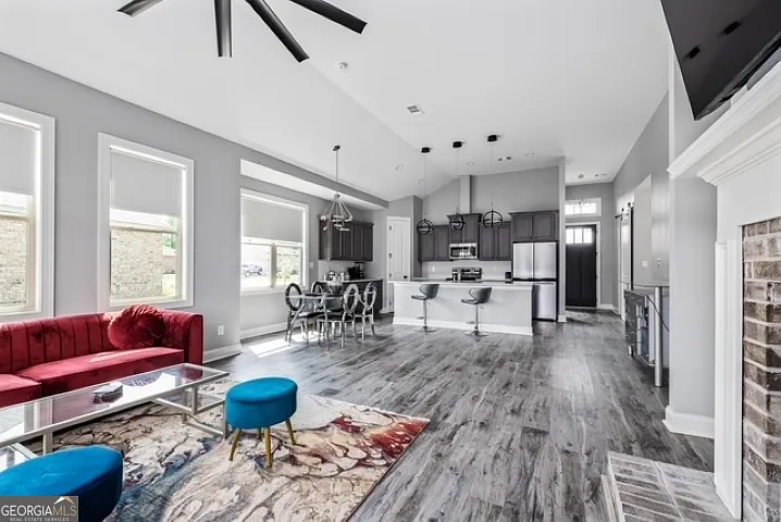 112 Gwendolyn Ave — Photo 4