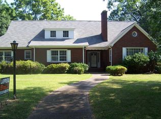 31 E Hillcrest Dr, Greenville, SC 29609