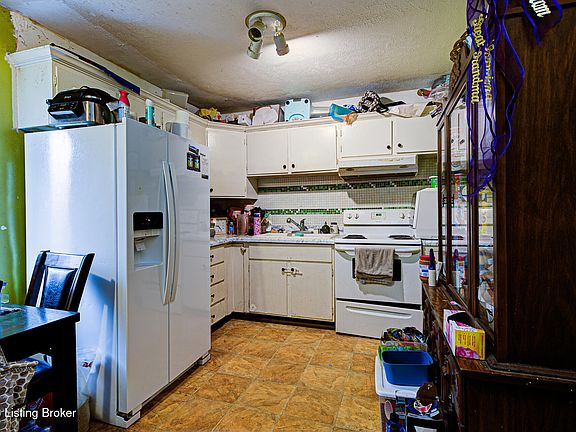 5th image of 1206 Woodland Dr