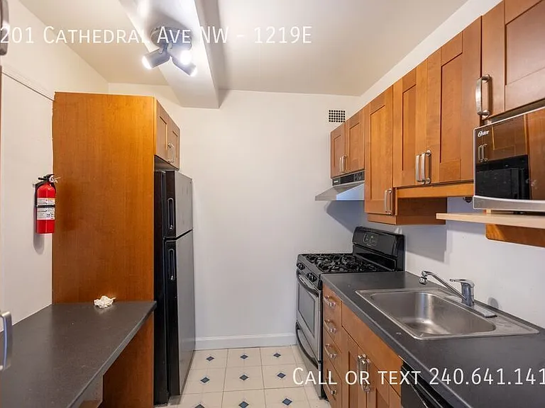 4201 Cathedral Ave NW #1219E — Photo 9