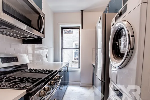 Rented by EXR | media 19